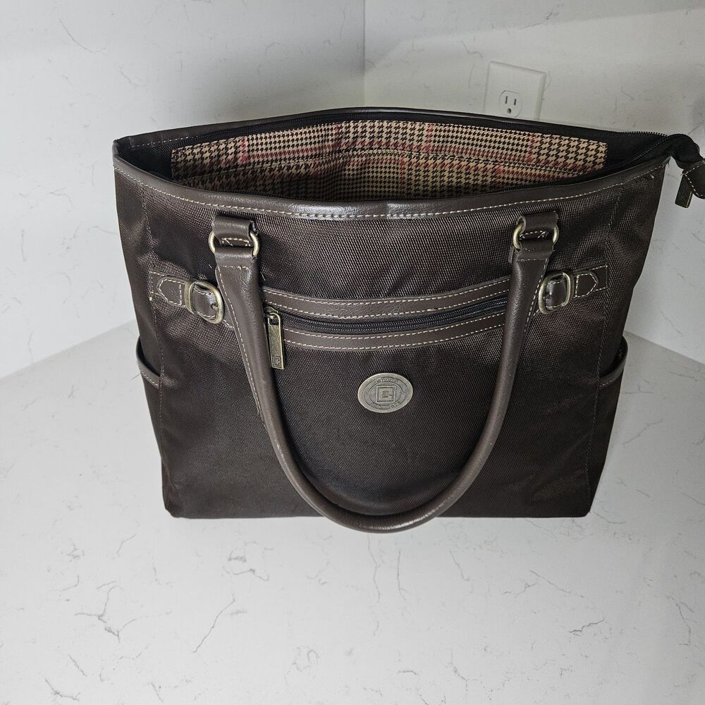 Chaps Vintage Brown Nylon 4 Pocket Zip Up Tote Bag w Leather Accents Houndstooth